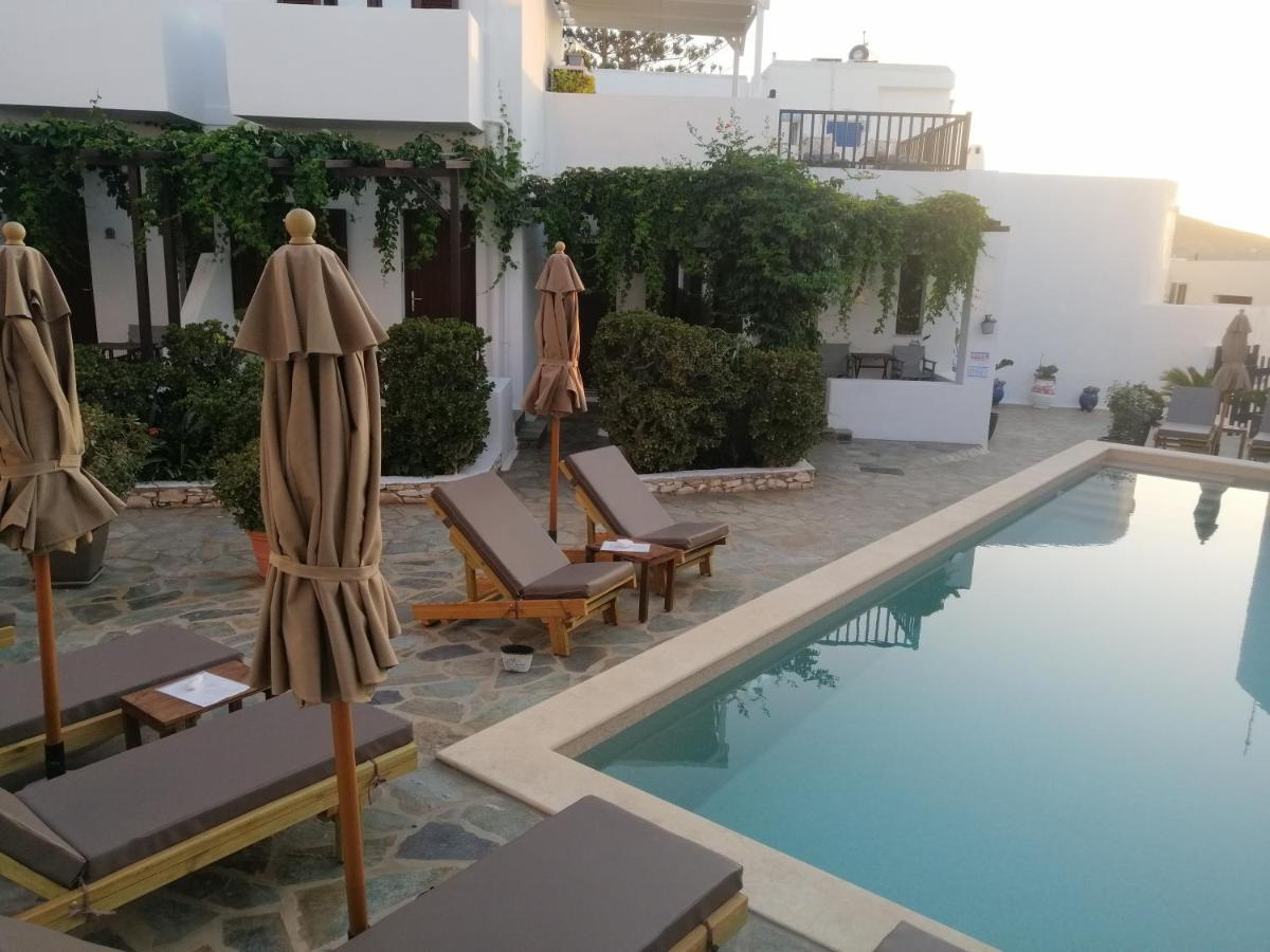 Christina Hotel, Adults Only, Heated Salt Water Pool Naousa  Ngoại thất bức ảnh